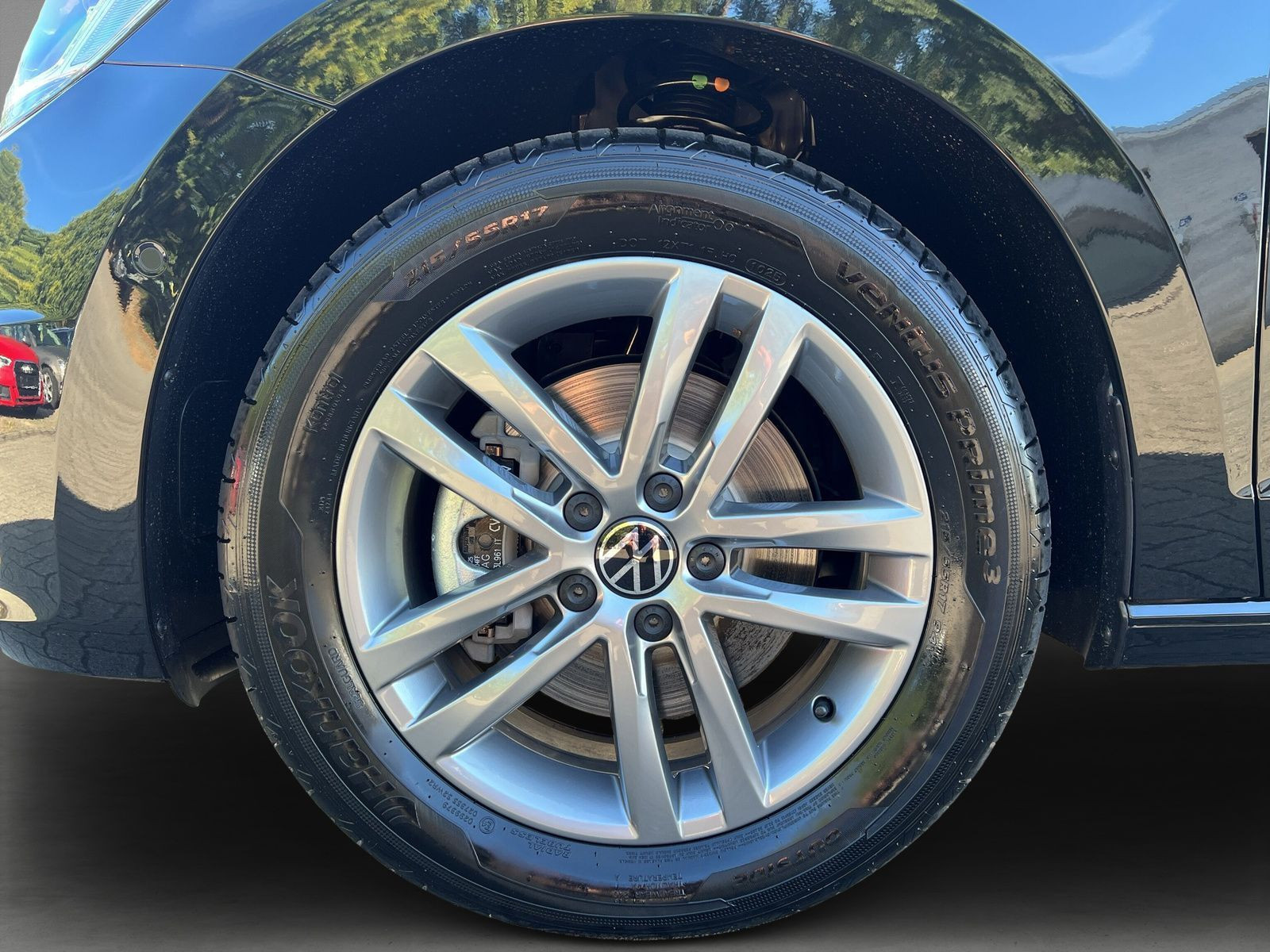 Volkswagen - Touran_7