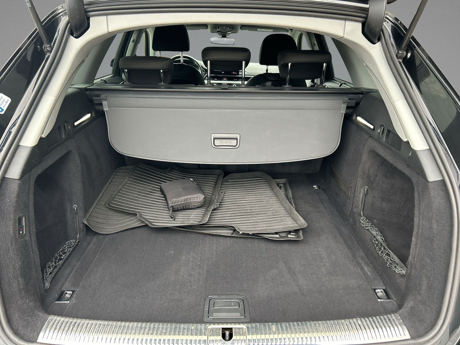 Audi - A4 Avant_9