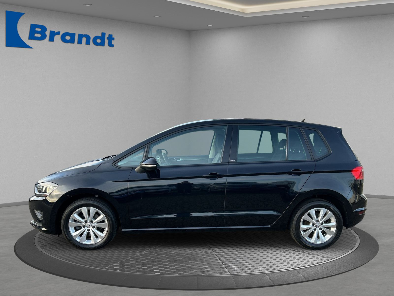 Volkswagen - Golf Sportsvan_2