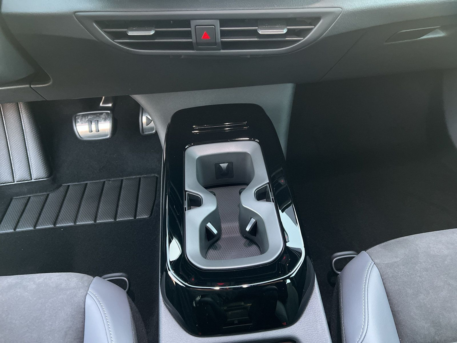 Volkswagen - ID.4_16