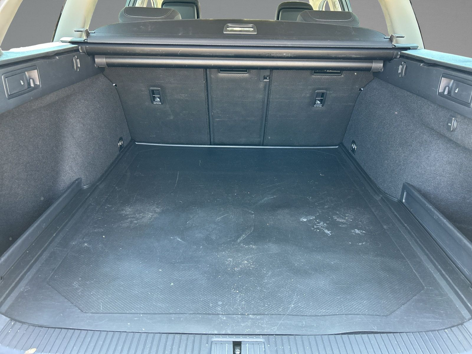 Volkswagen - Passat Variant_11