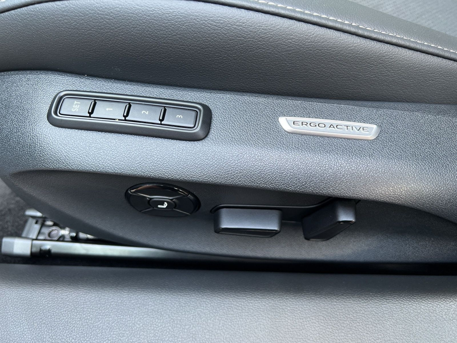 Volkswagen - Passat Variant_28