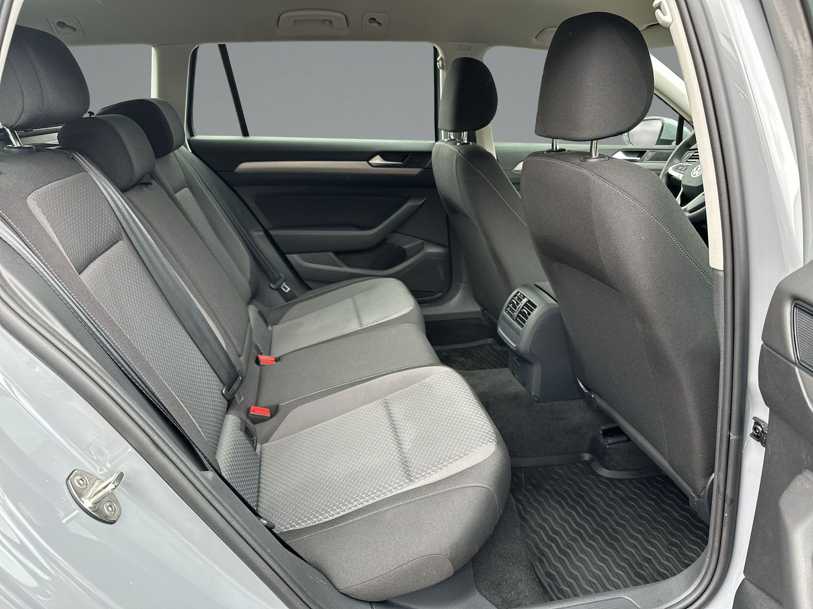 Volkswagen - Passat Variant_13