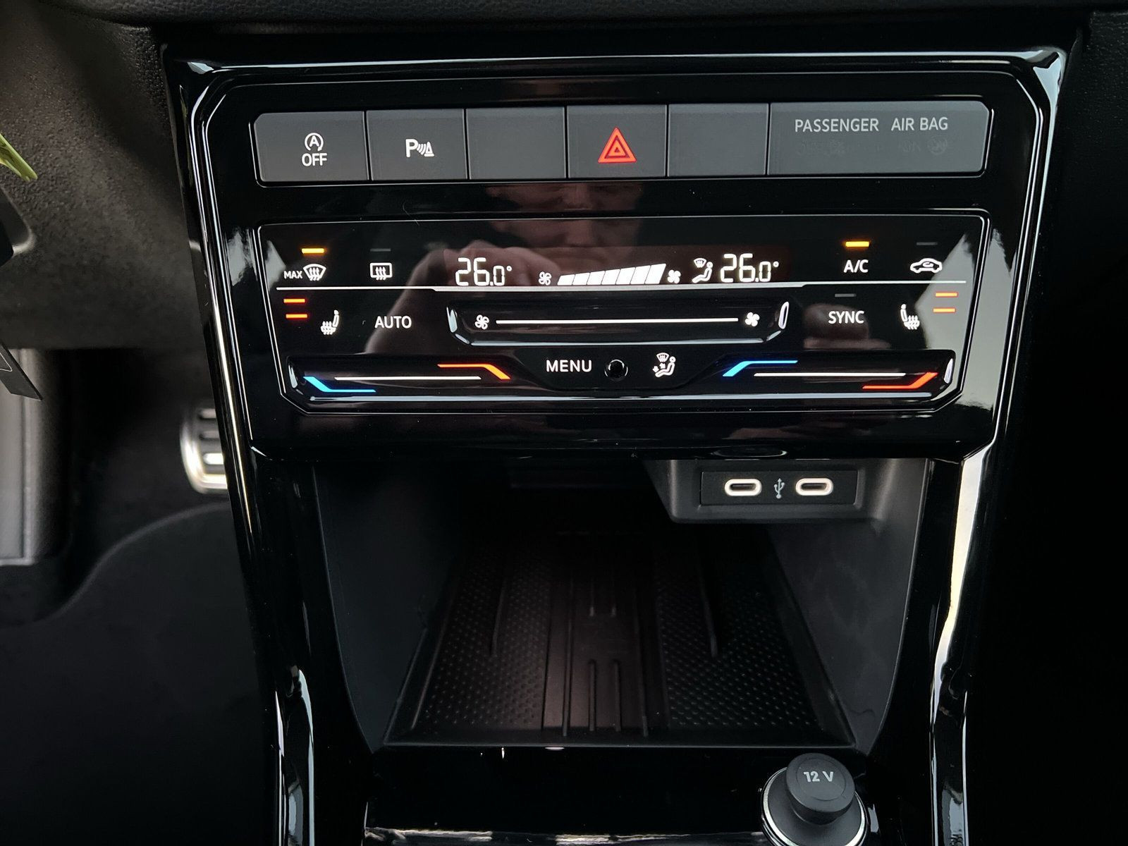 Volkswagen - T-Cross_16