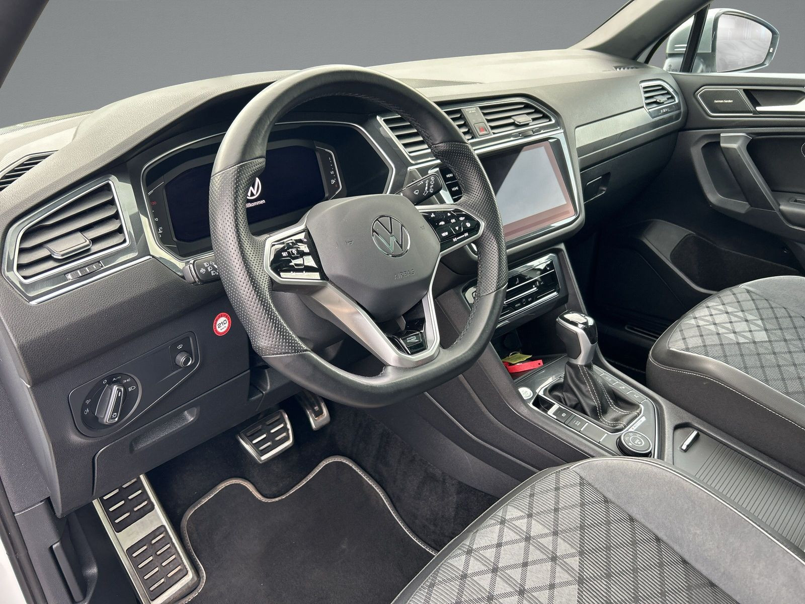 Volkswagen - Tiguan Allspace_8