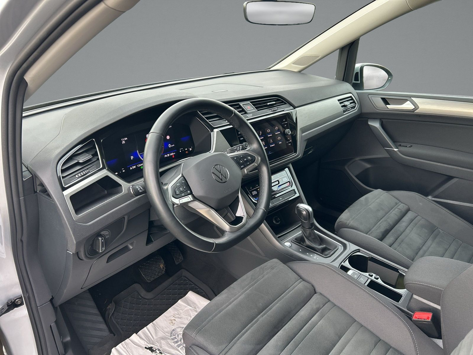 Volkswagen - Touran_7