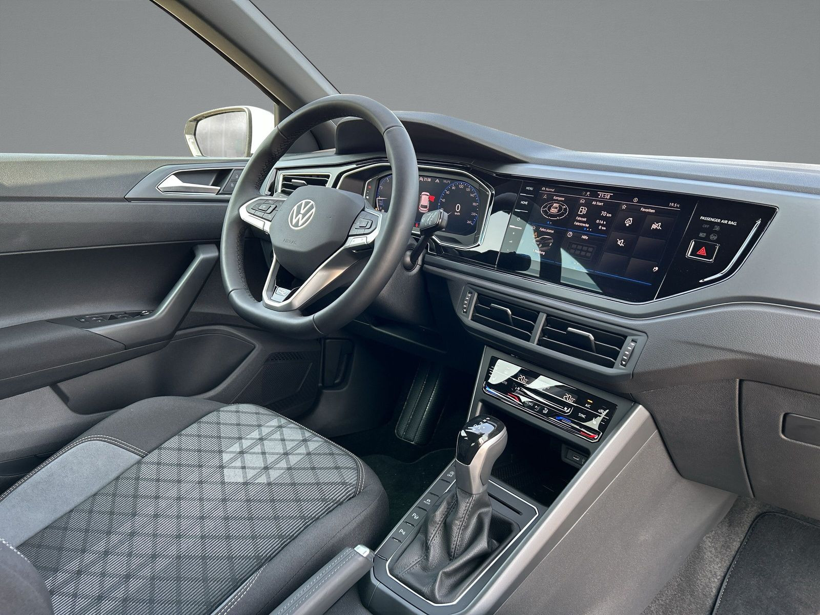 Volkswagen - Polo_14