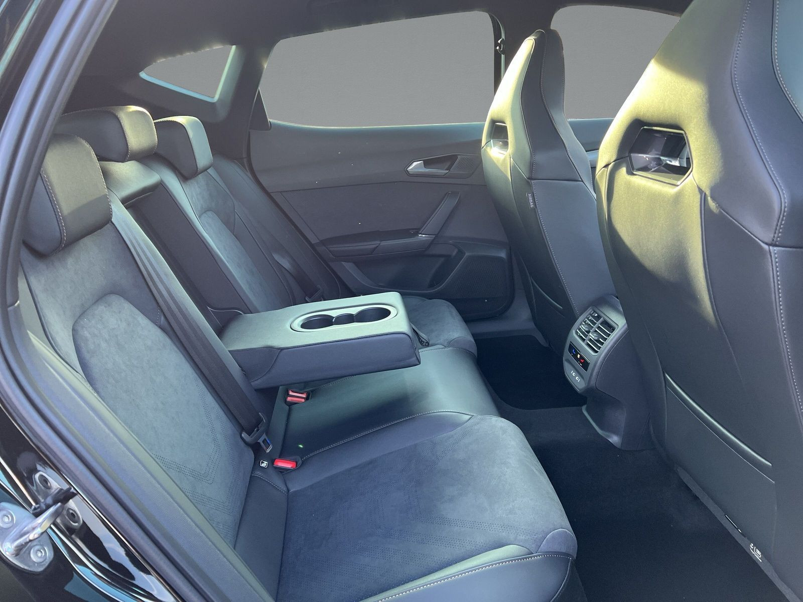 Cupra - Formentor_12