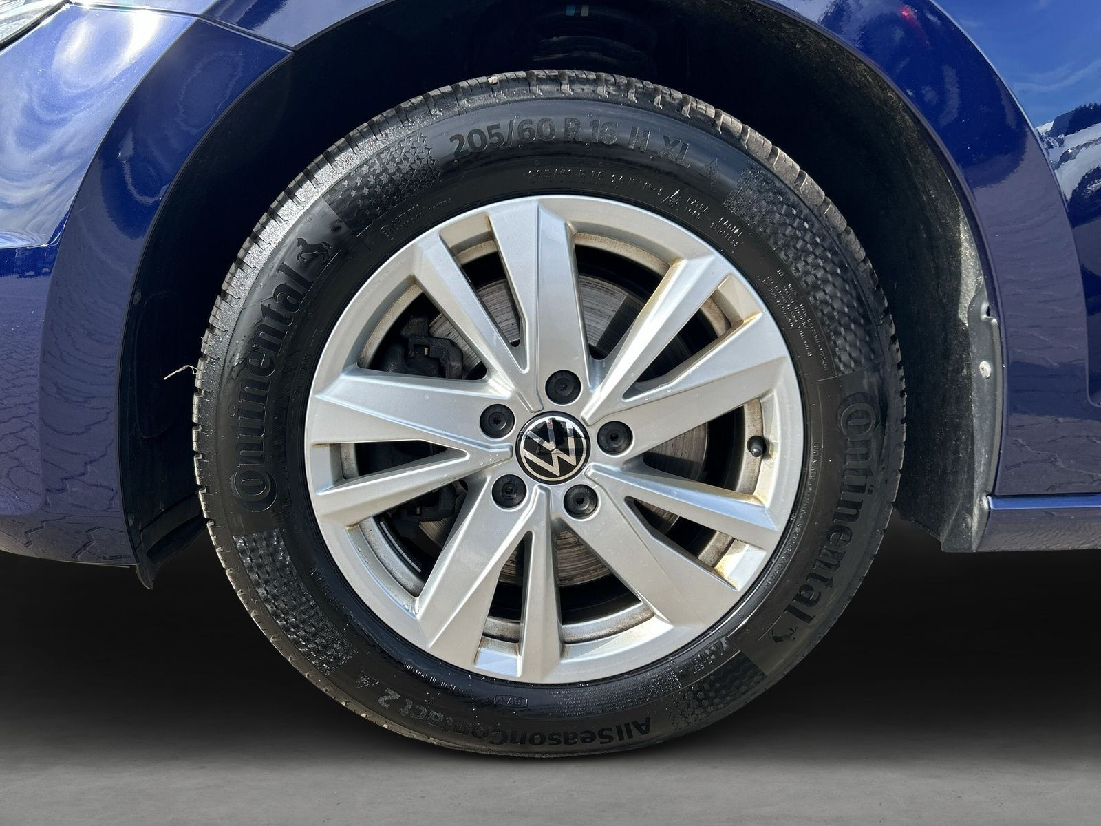 Volkswagen - Touran_7
