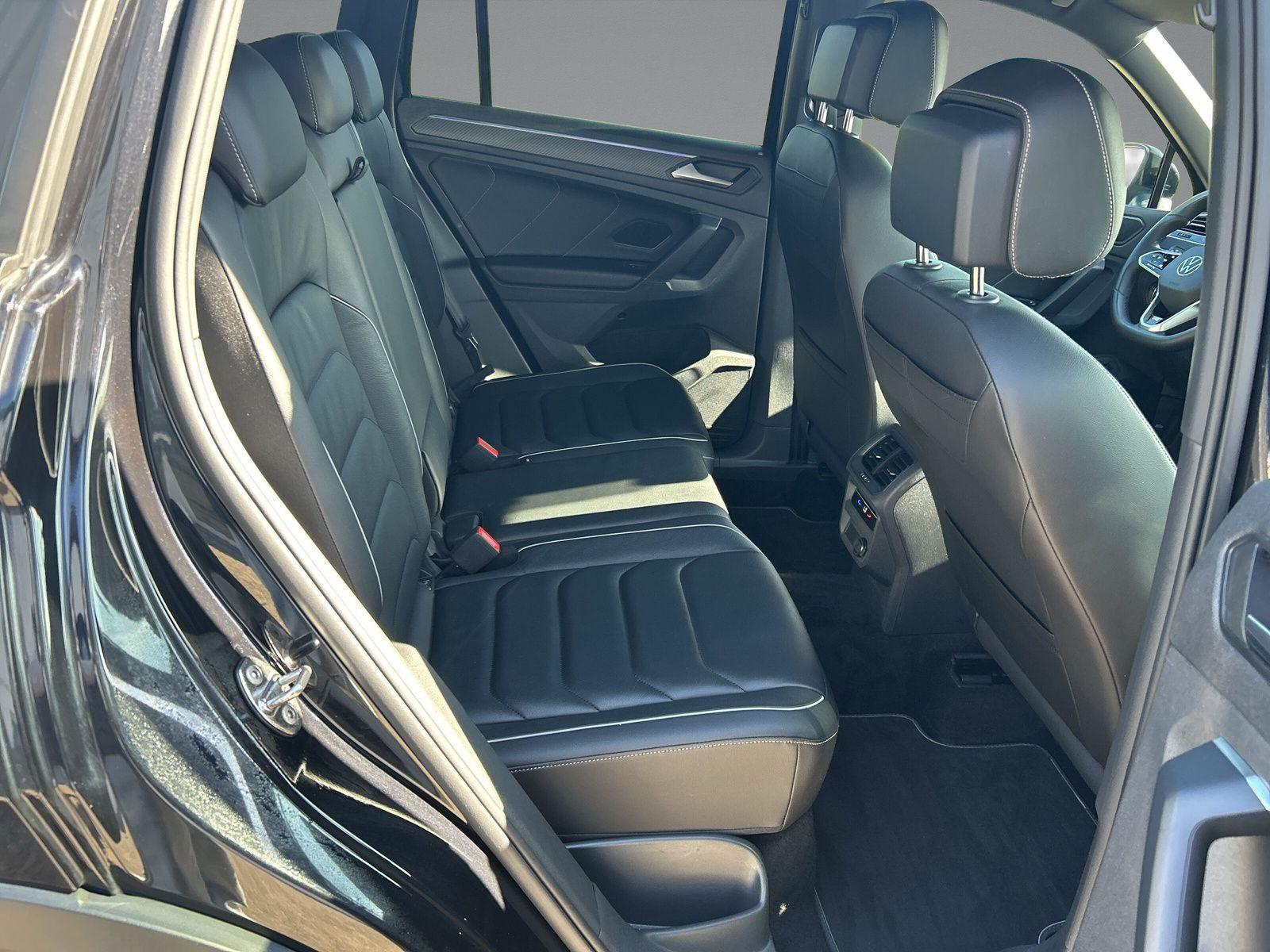 Volkswagen - Tiguan_13