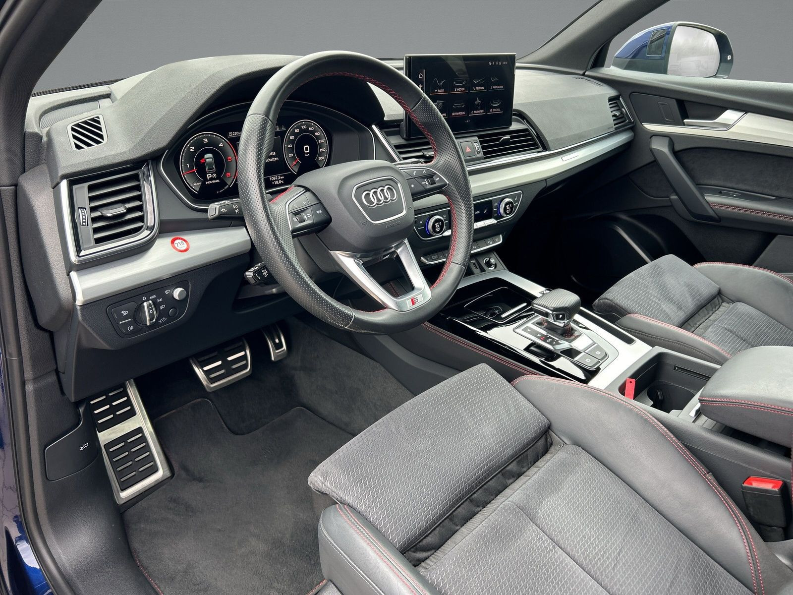 Audi - Q5_8