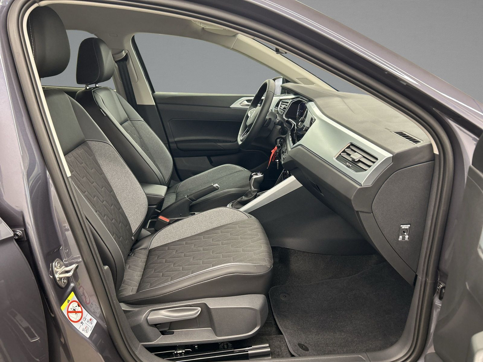 Volkswagen - Polo_12