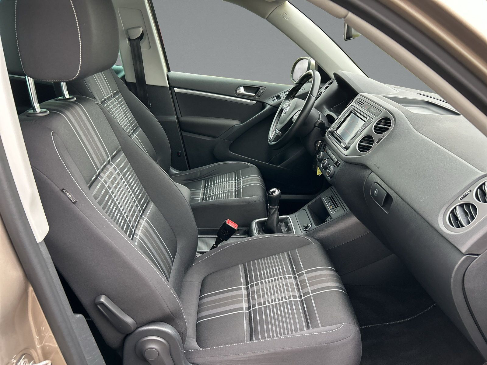 Volkswagen - Tiguan_10