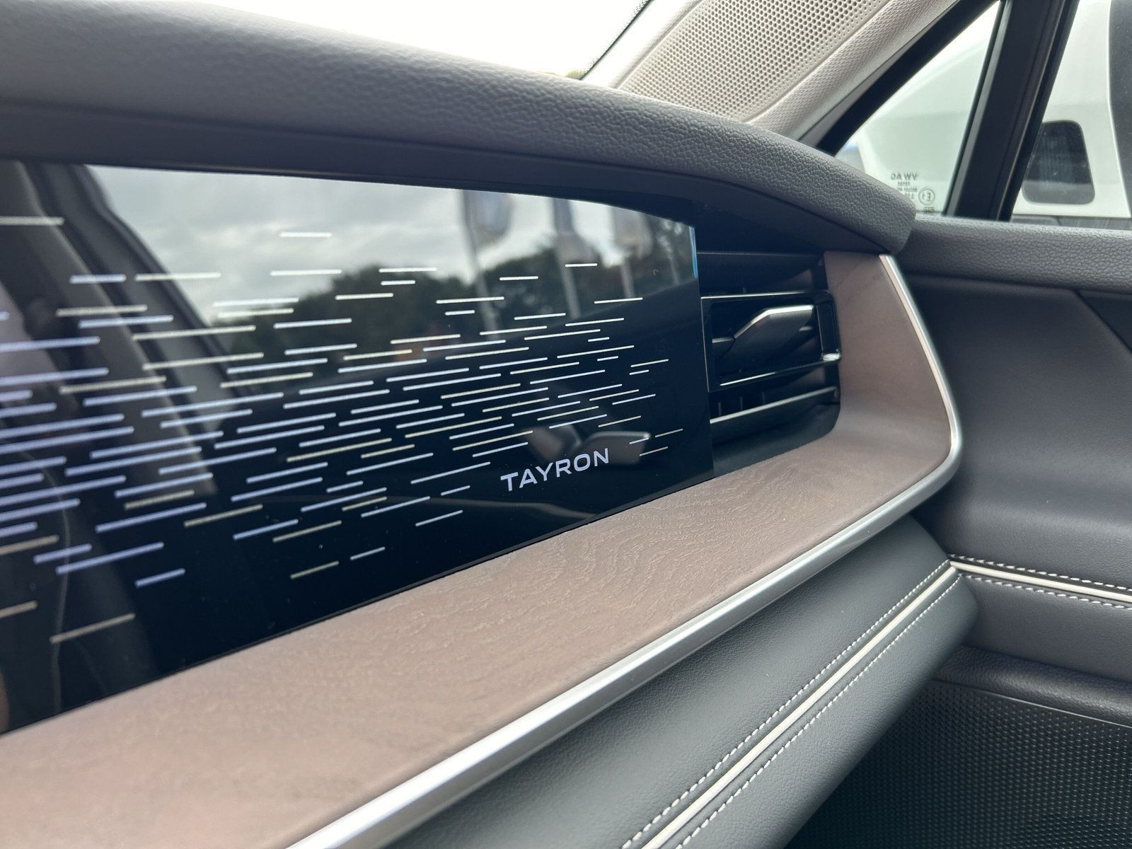 Volkswagen - Tayron_30