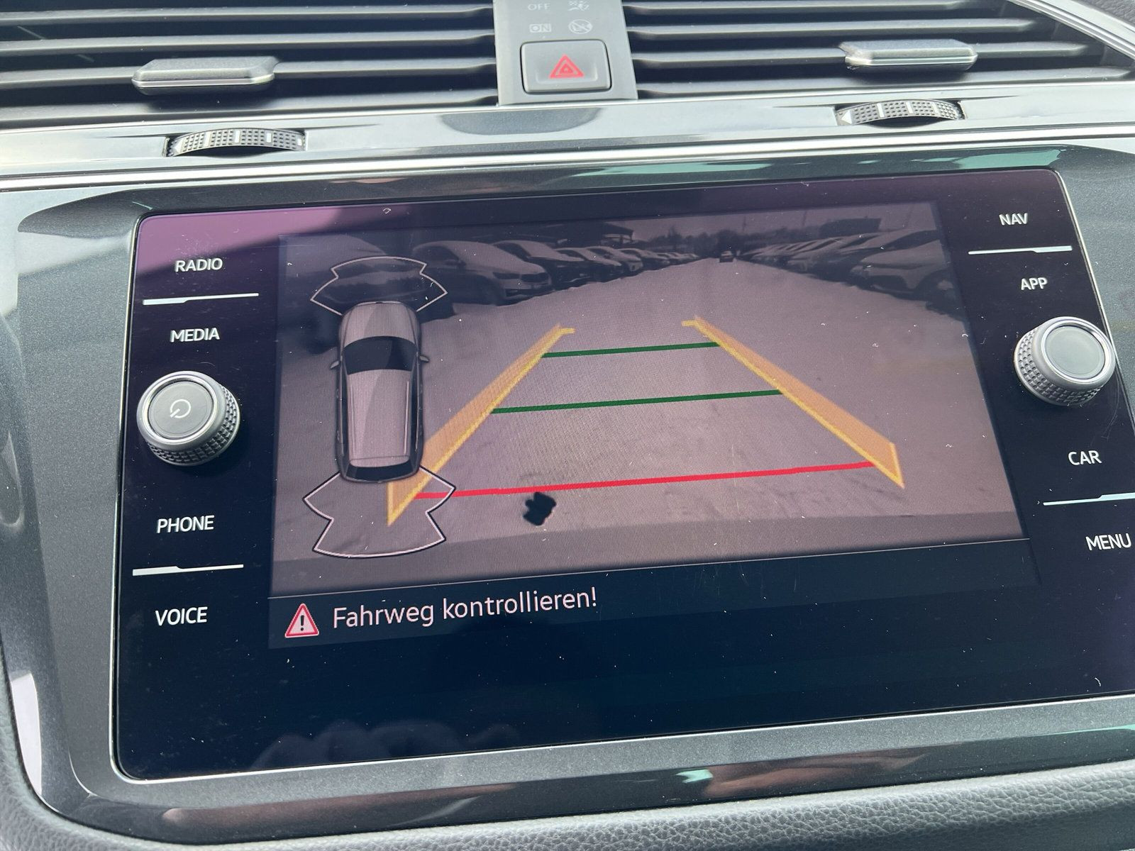 Volkswagen - Tiguan_25