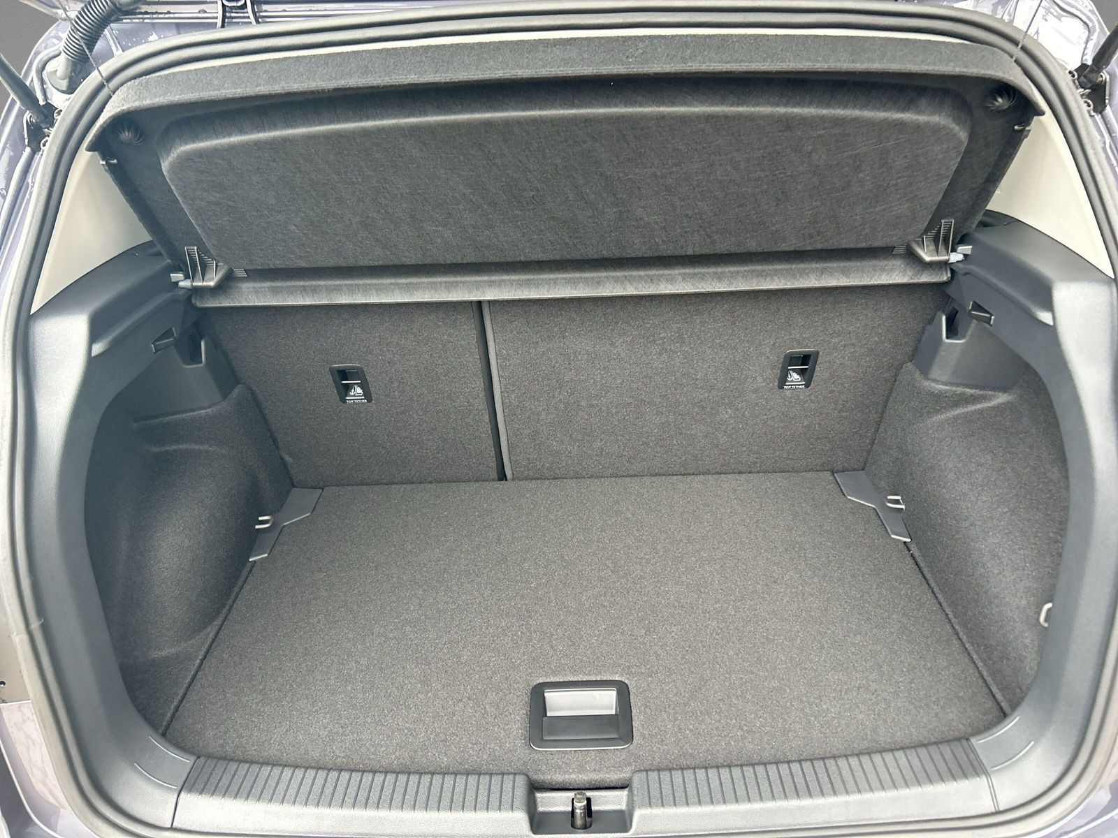 Volkswagen - T-Cross_11