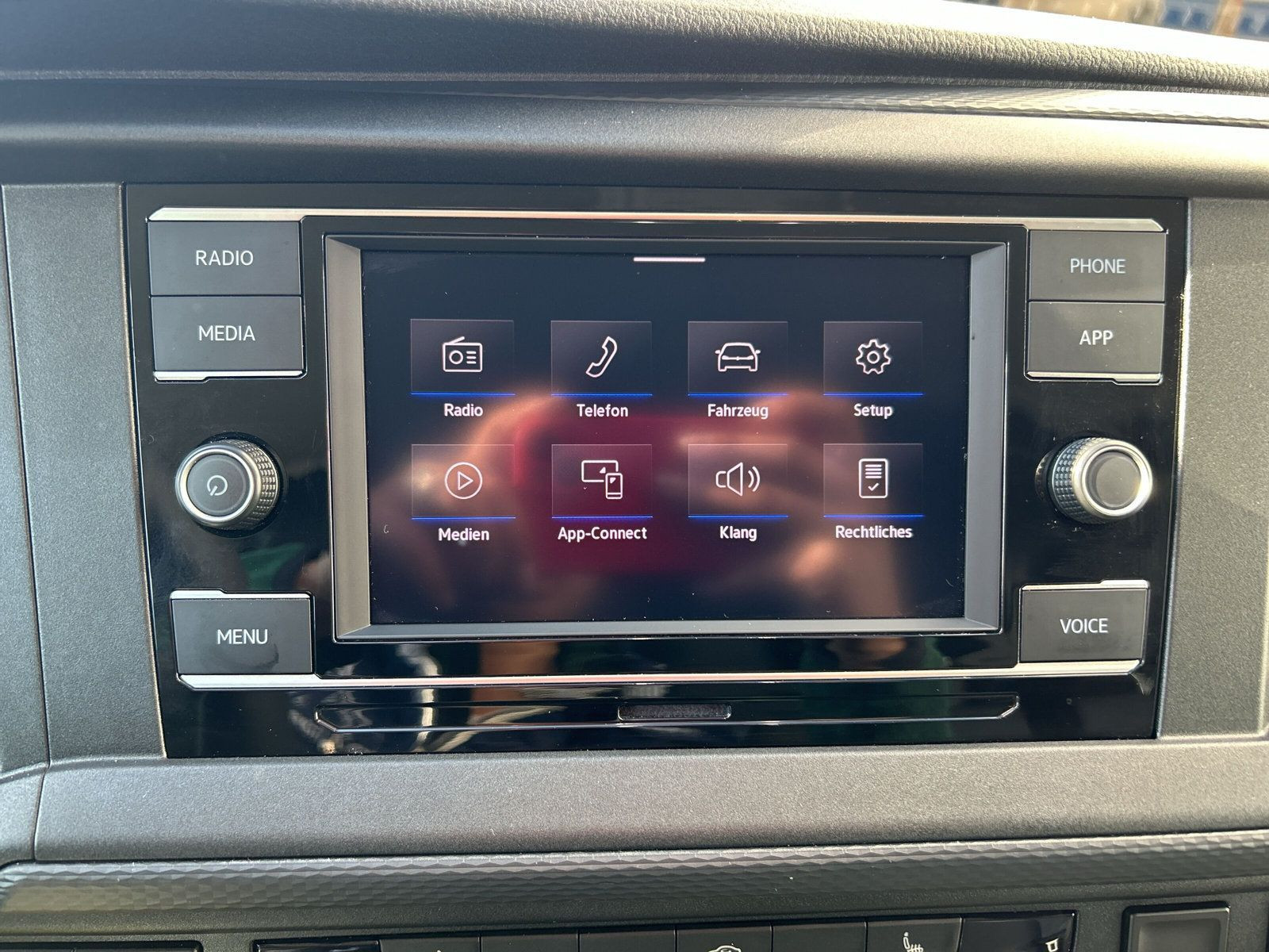 Volkswagen - T6.1 Transporter_16