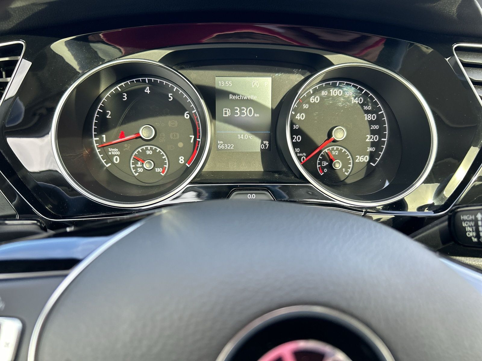 Volkswagen - Touran_20