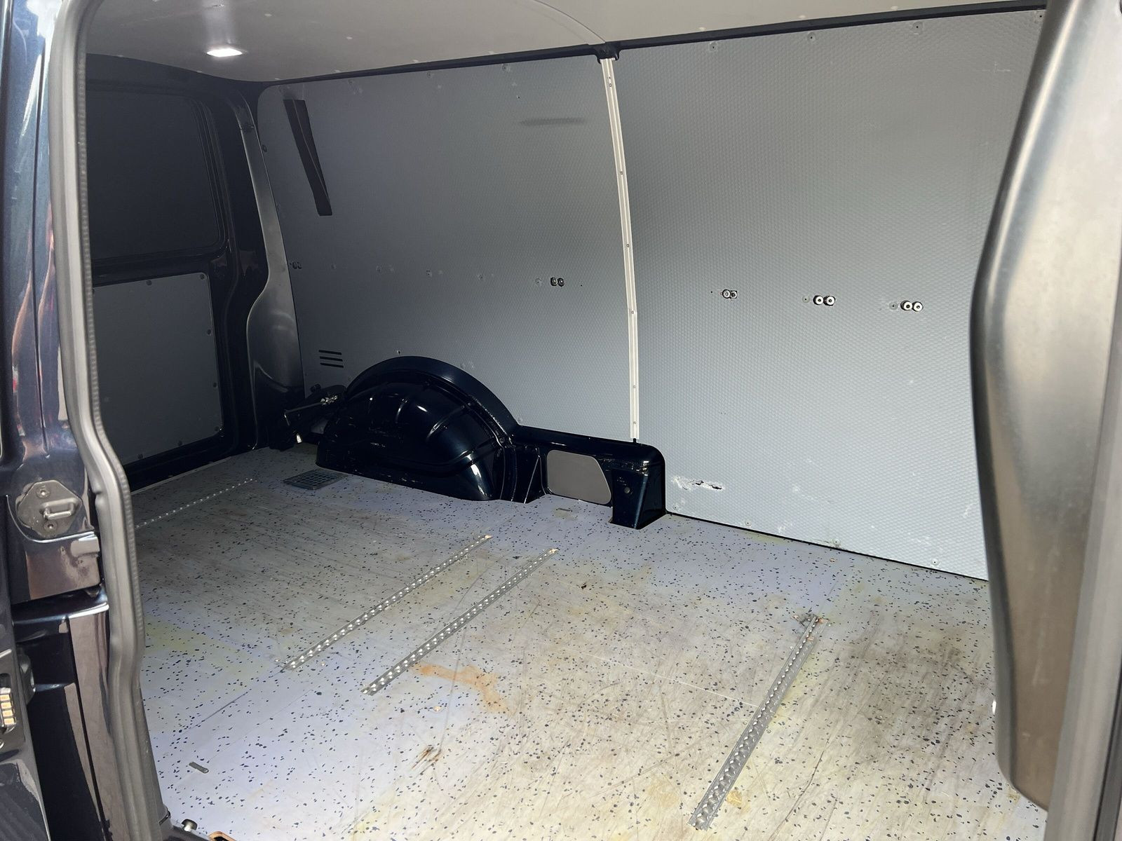 Volkswagen - T6.1 Transporter_13