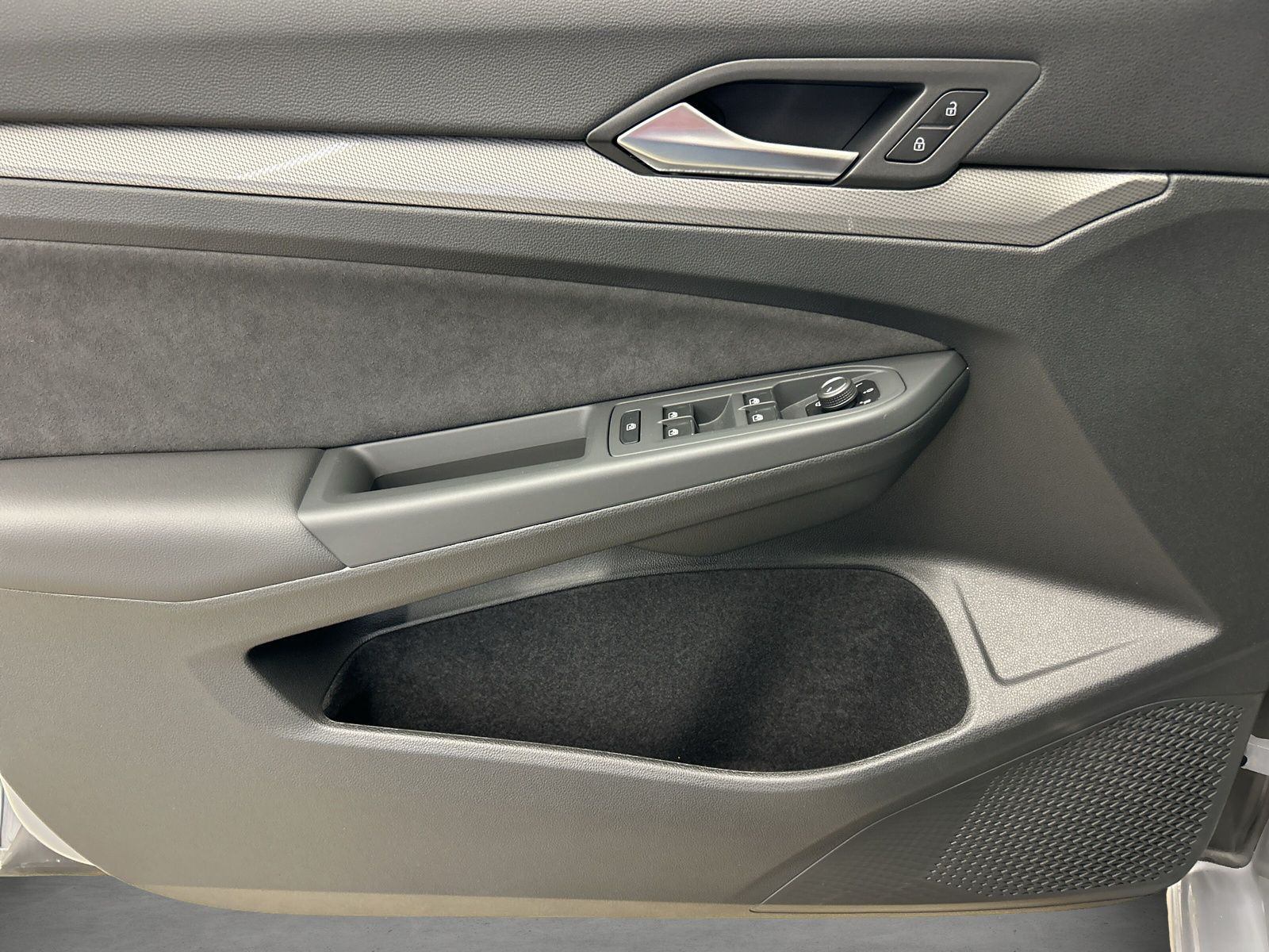 Volkswagen - Golf_21