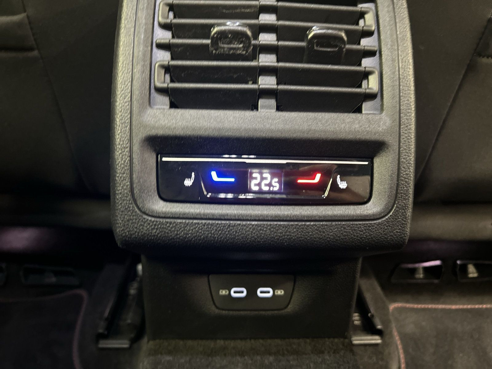 Volkswagen - Golf GTI_27