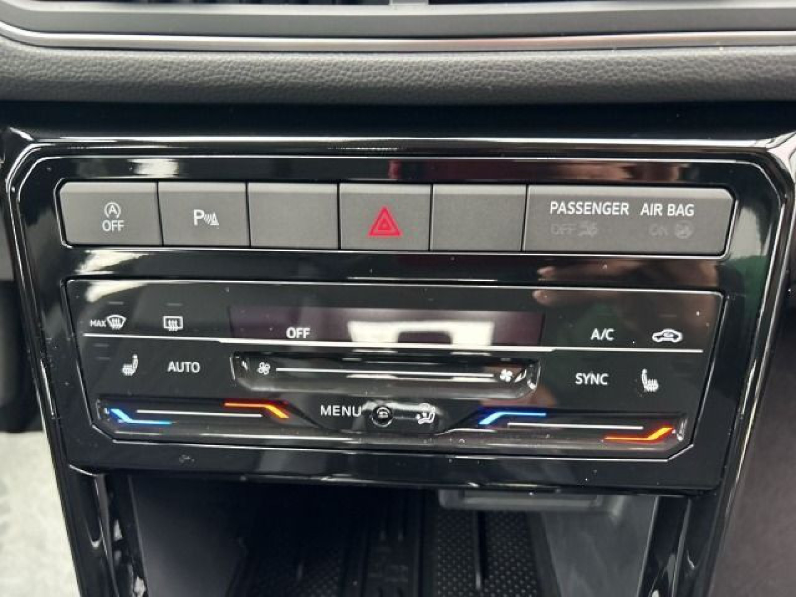 Volkswagen - T-Cross_16