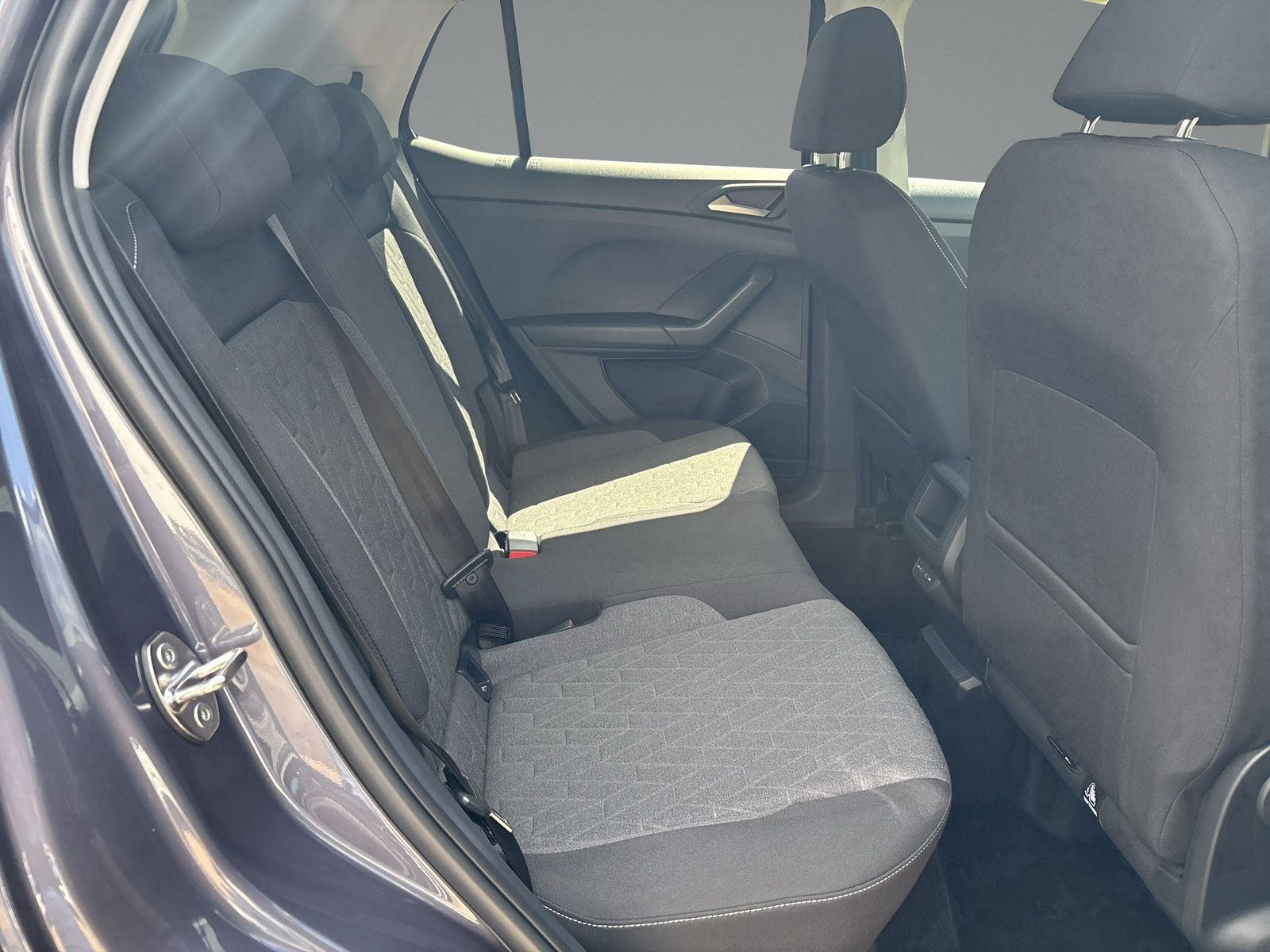 Volkswagen - T-Cross_13