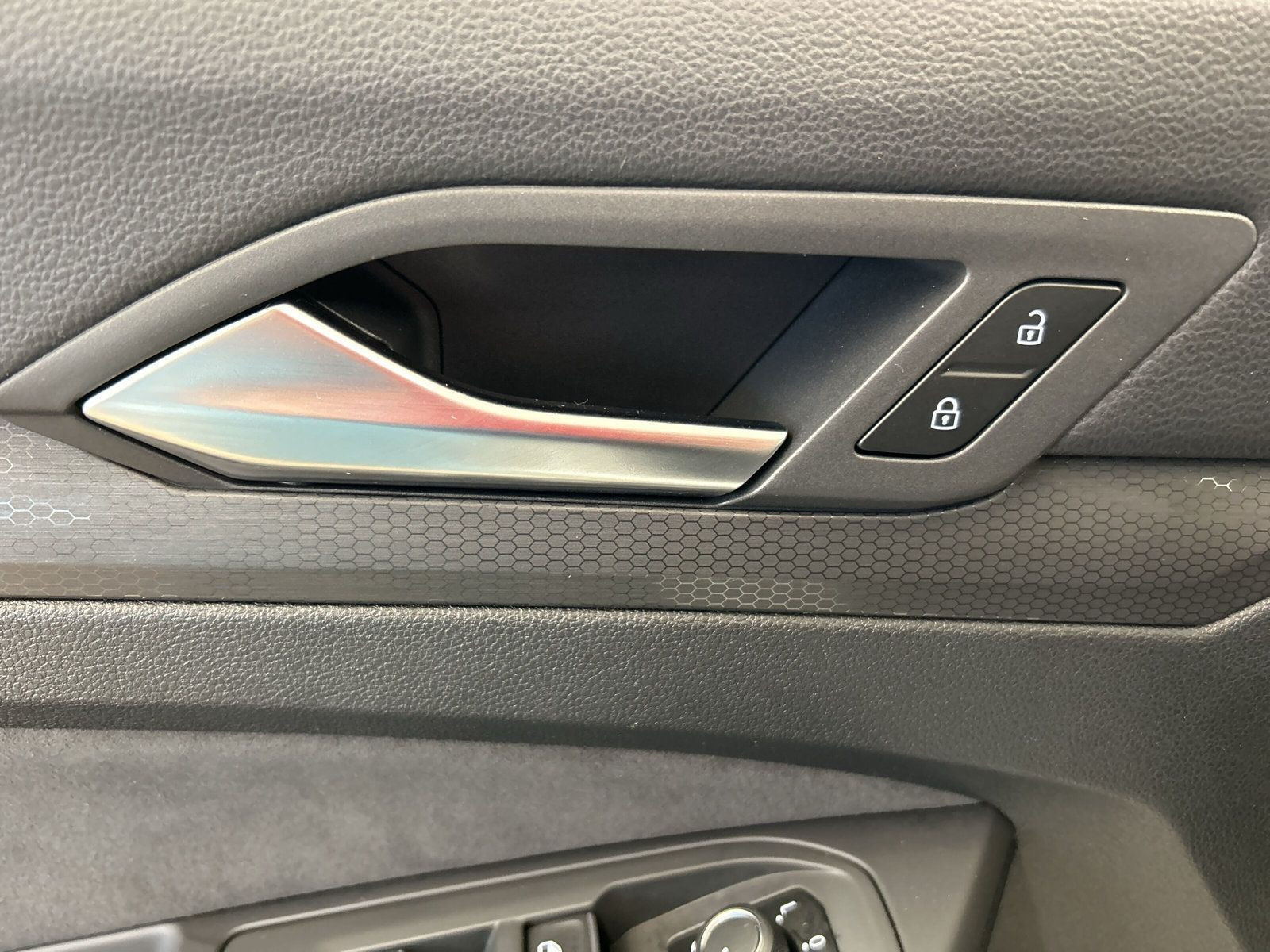 Volkswagen - Golf GTI_25