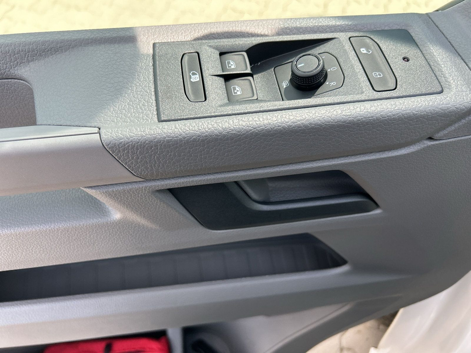 Volkswagen - T6.1 Transporter_21