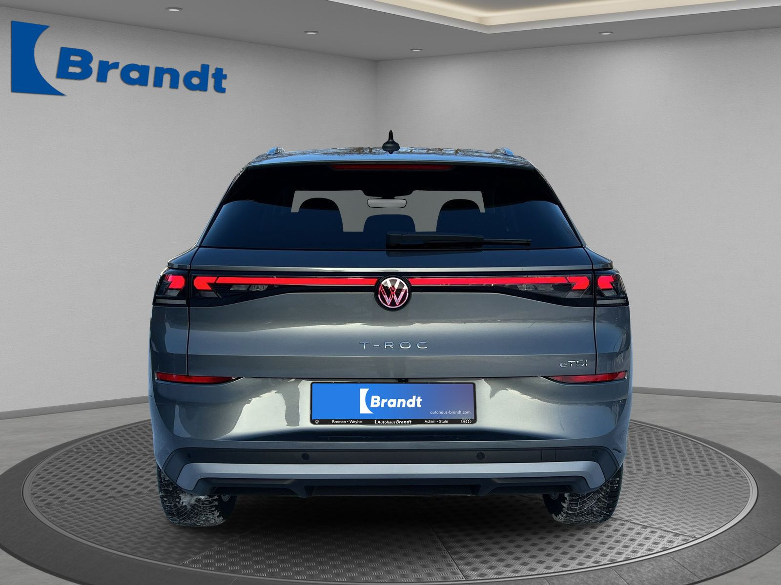 Volkswagen - T-Roc_5