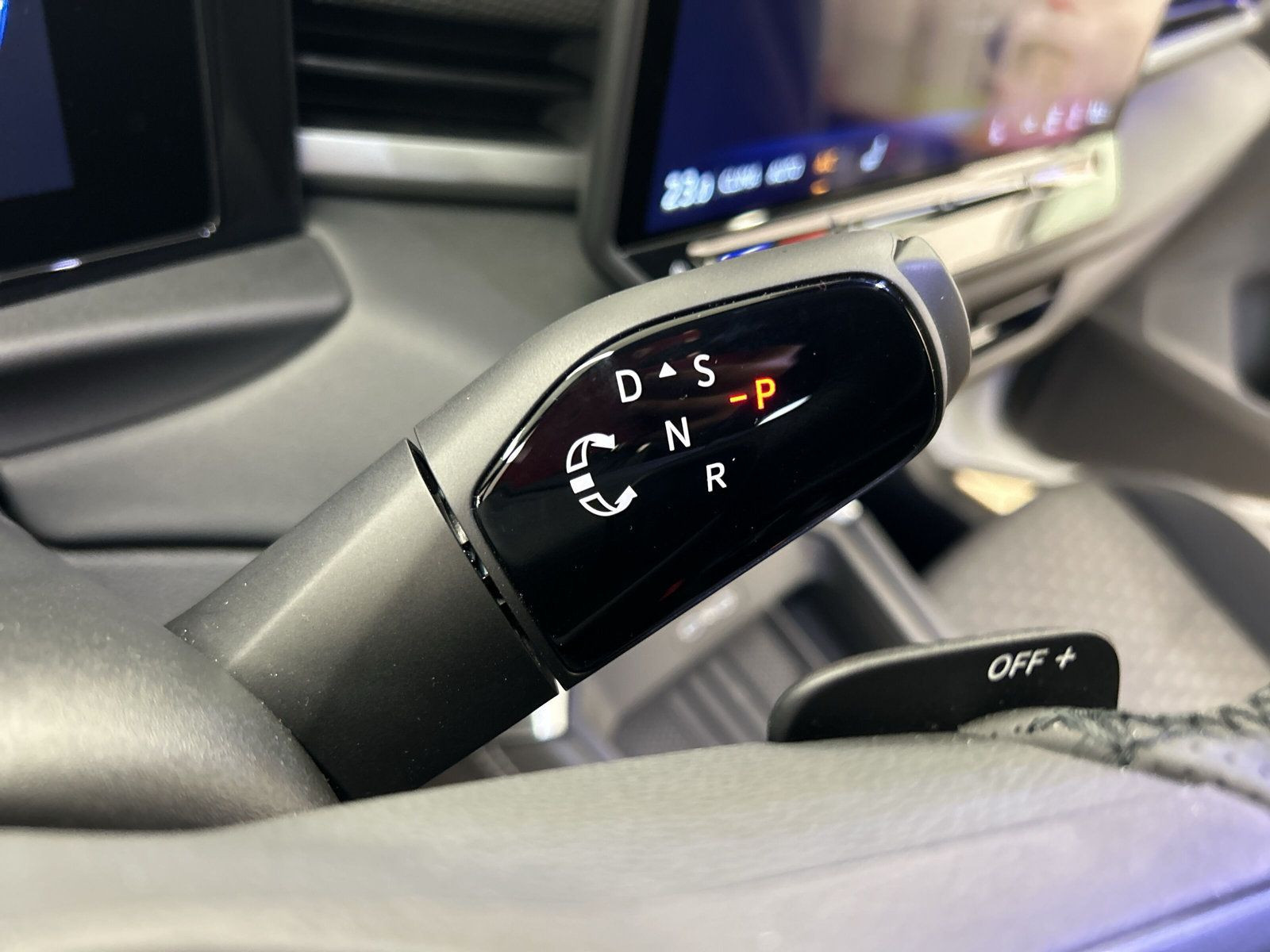 Volkswagen - T-Roc_15