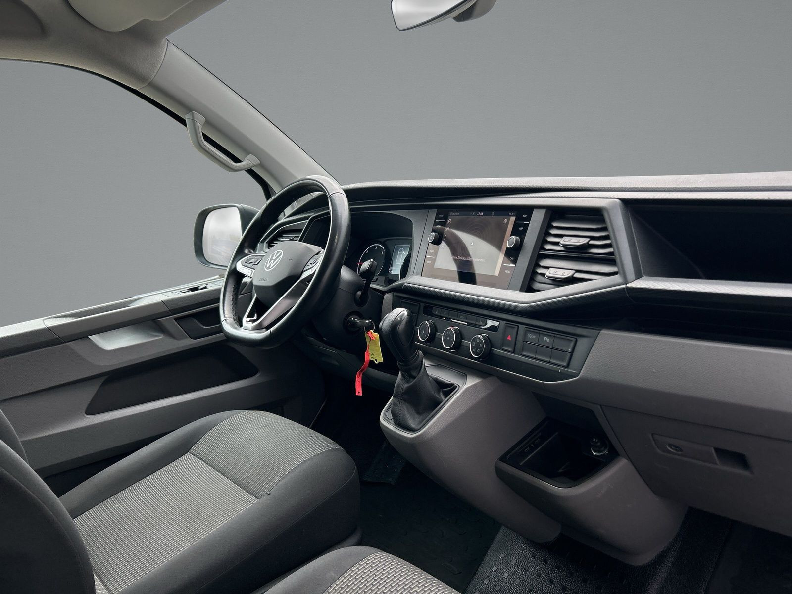 Volkswagen - T6.1 Transporter_13