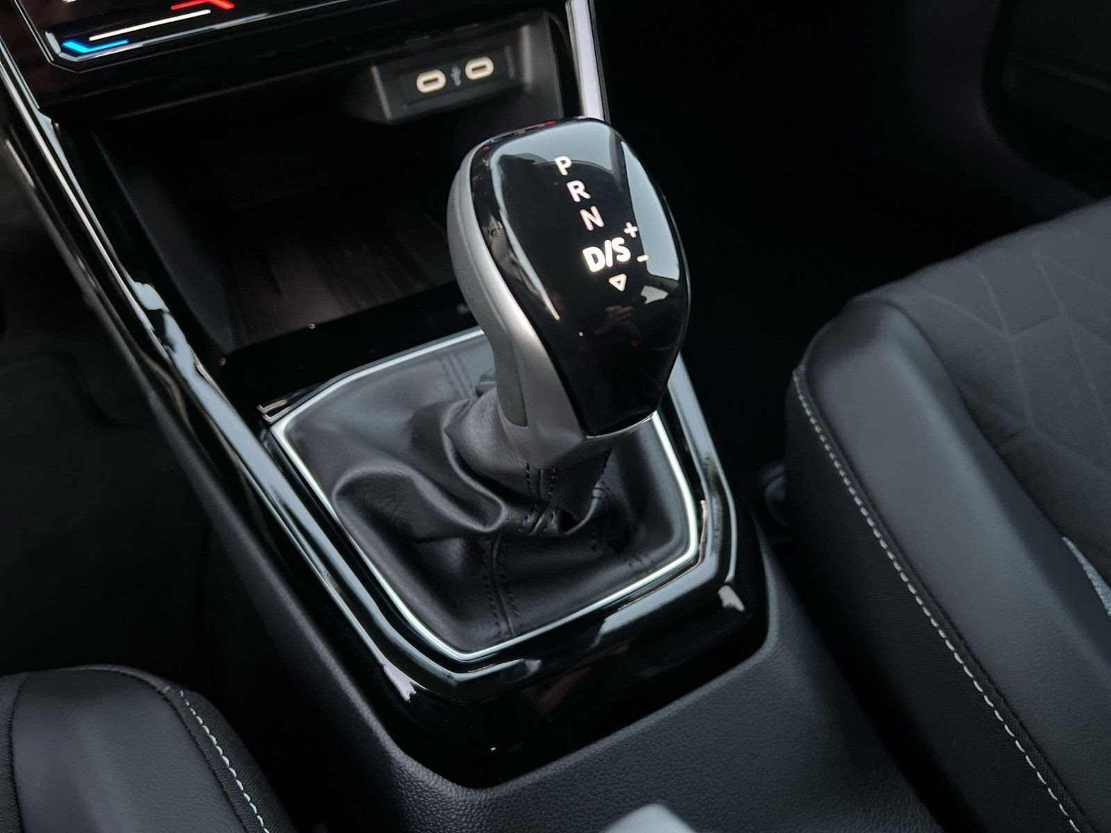 Volkswagen - T-Cross_15